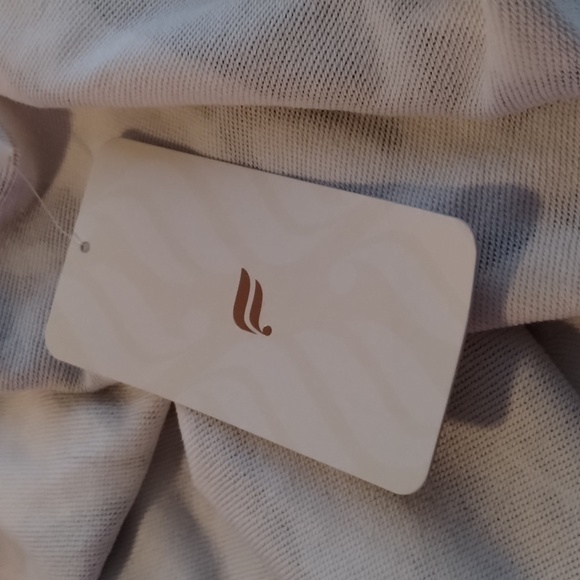 Fabletics Jasmine Side Slit Pullover Cool Tie Dye Wide‎ Cuffs - Picture 8 of 8